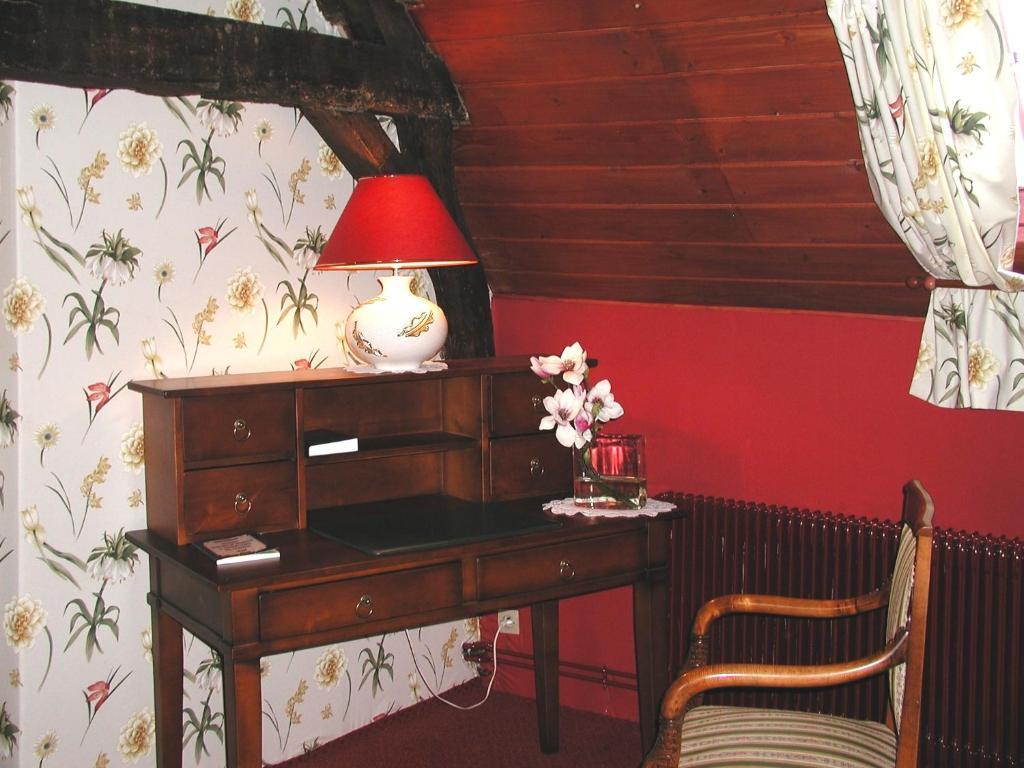 Auberge Du Bon Fermier Valenciennes Quarto foto